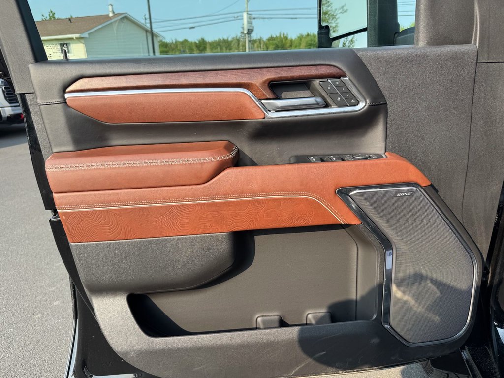 GMC Sierra 2500HD Denali Ultimate 2024 à Tracadie-Sheila, Nouveau-Brunswick - 9 - w1024h768px