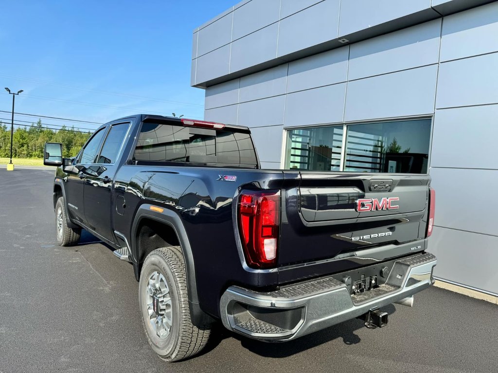 2025  Sierra 2500HD SLE in Tracadie-Sheila, New Brunswick - 2 - w1024h768px