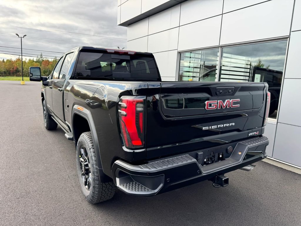 2025  Sierra 2500 AT4 CREW CAB 4WD in Tracadie-Sheila, New Brunswick - 3 - w1024h768px