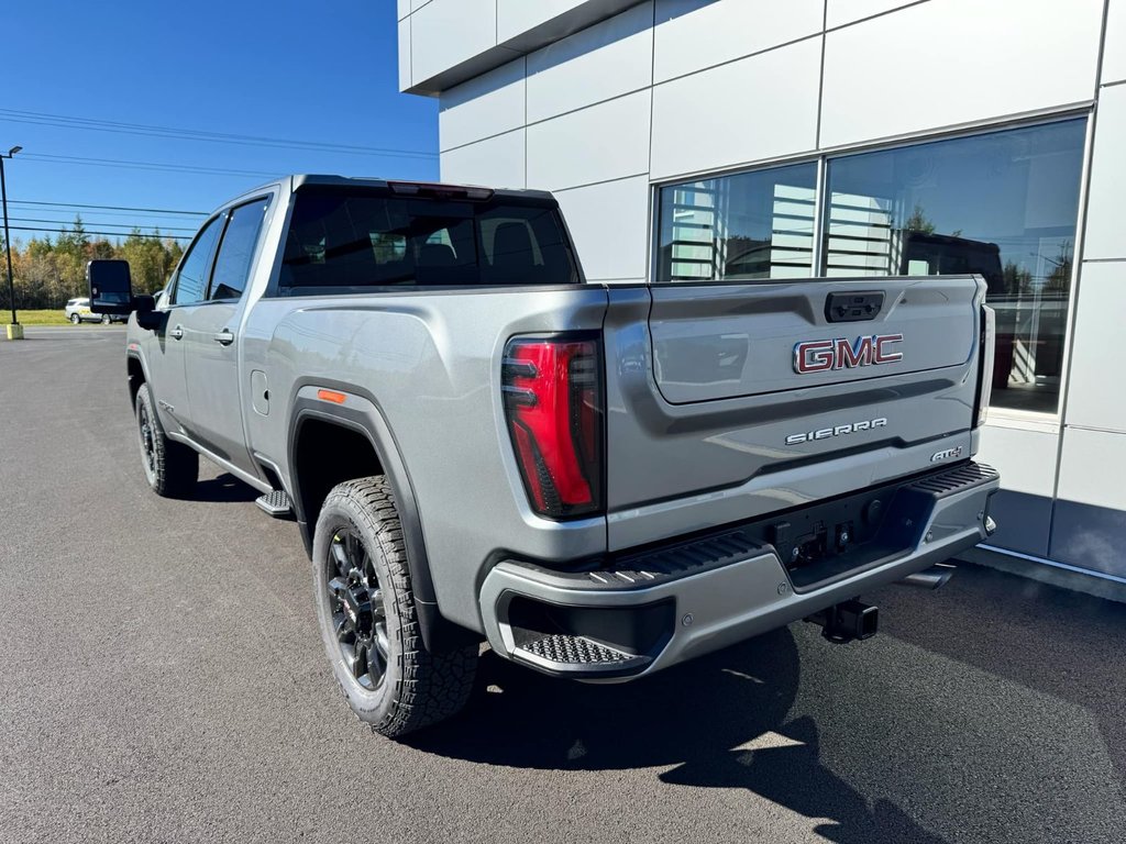 2025  Sierra 2500 AT4 CREW CAB 4WD in Tracadie-Sheila, New Brunswick - 3 - w1024h768px