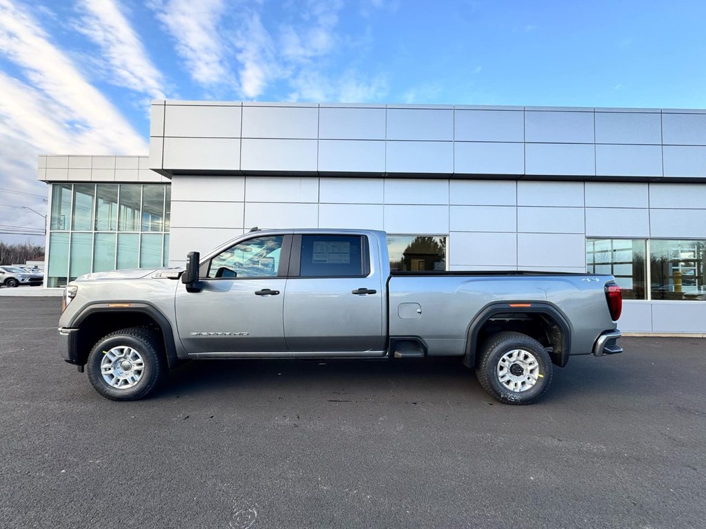 2025  Sierra 2500 PRO CREW CAB 4WD in Tracadie-Sheila, New Brunswick - 2 - w1024h768px