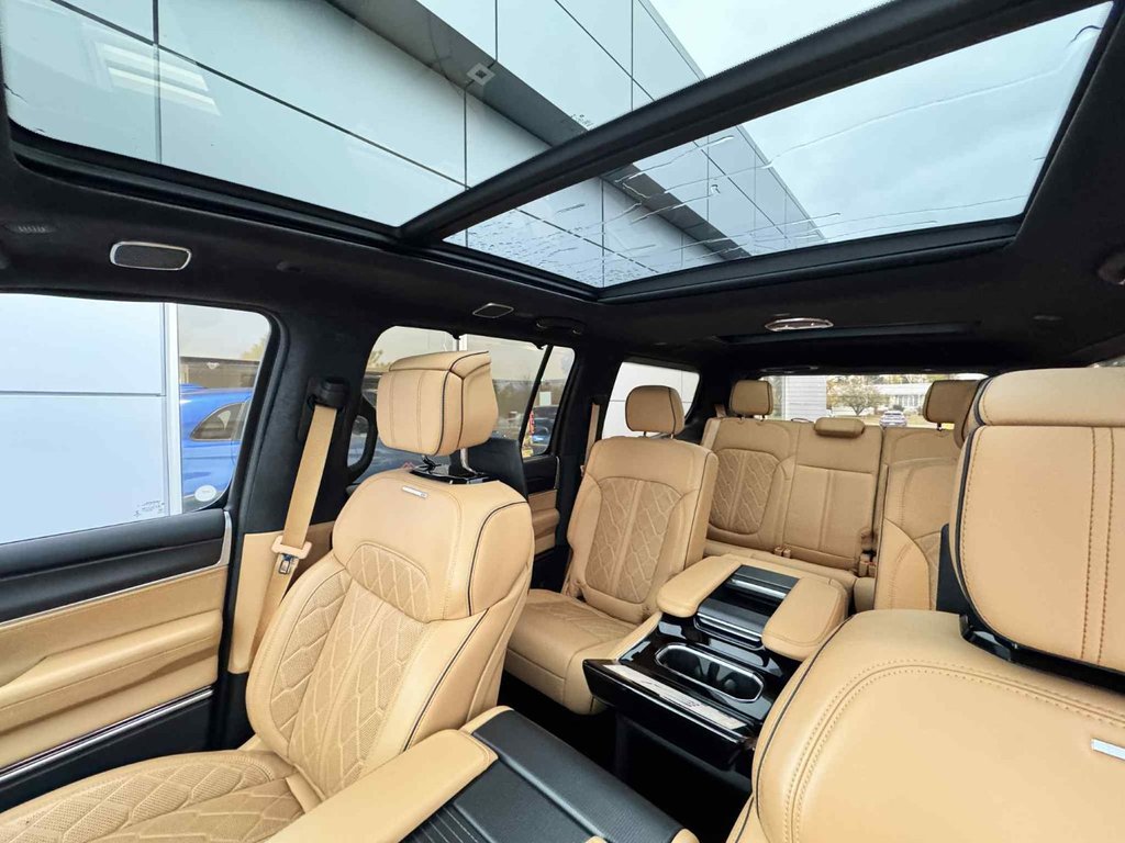 2023 Jeep Grand Wagoneer Series III Obsidian in Tracadie-Sheila, New Brunswick - 9 - w1024h768px