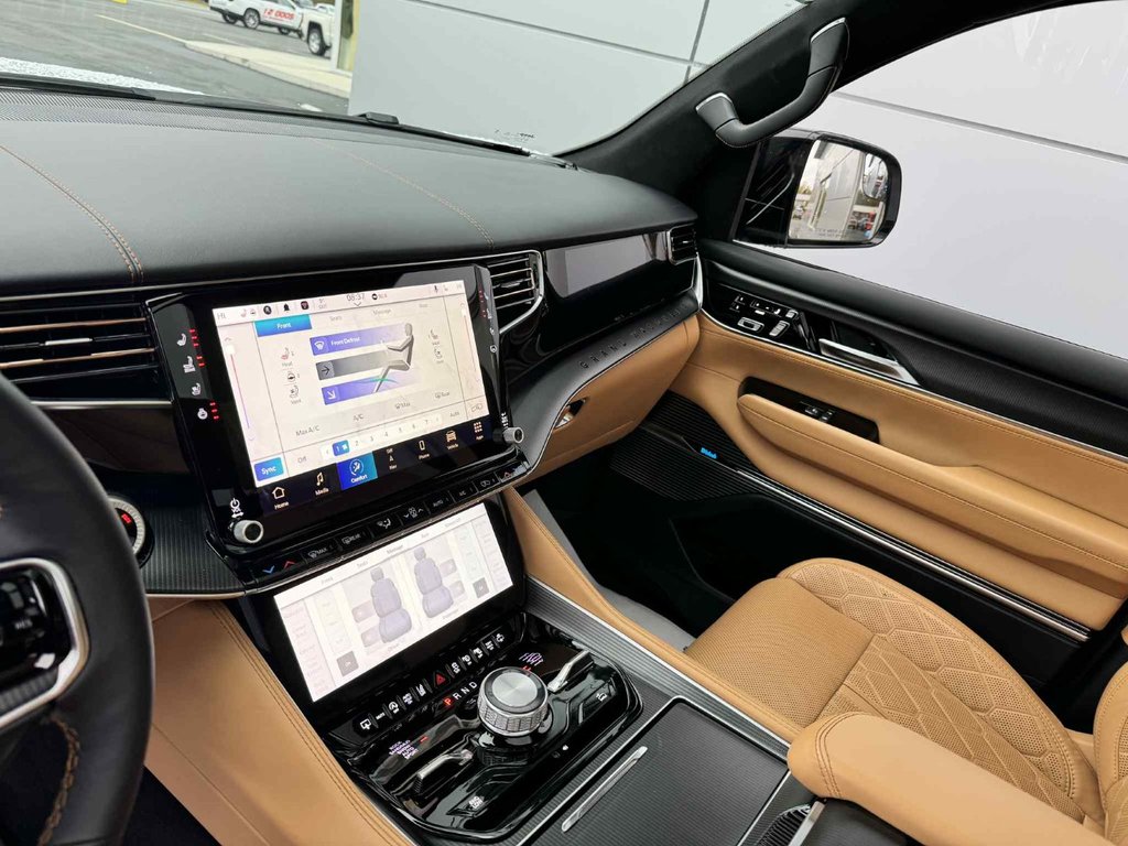 2023 Jeep Grand Wagoneer Series III Obsidian in Tracadie-Sheila, New Brunswick - 7 - w1024h768px