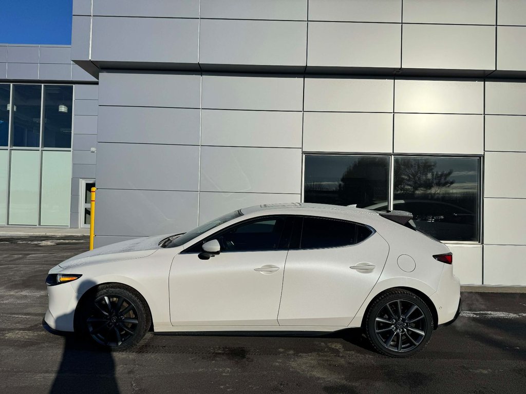 2021 Mazda Mazda3 Sport Grand Touring photo 2