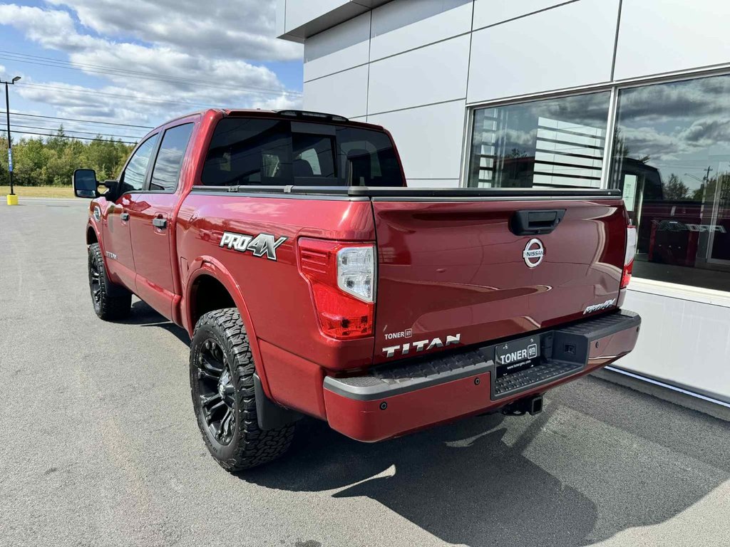 2017 Nissan Titan PRO-4X in Tracadie-Sheila, New Brunswick - 4 - w1024h768px