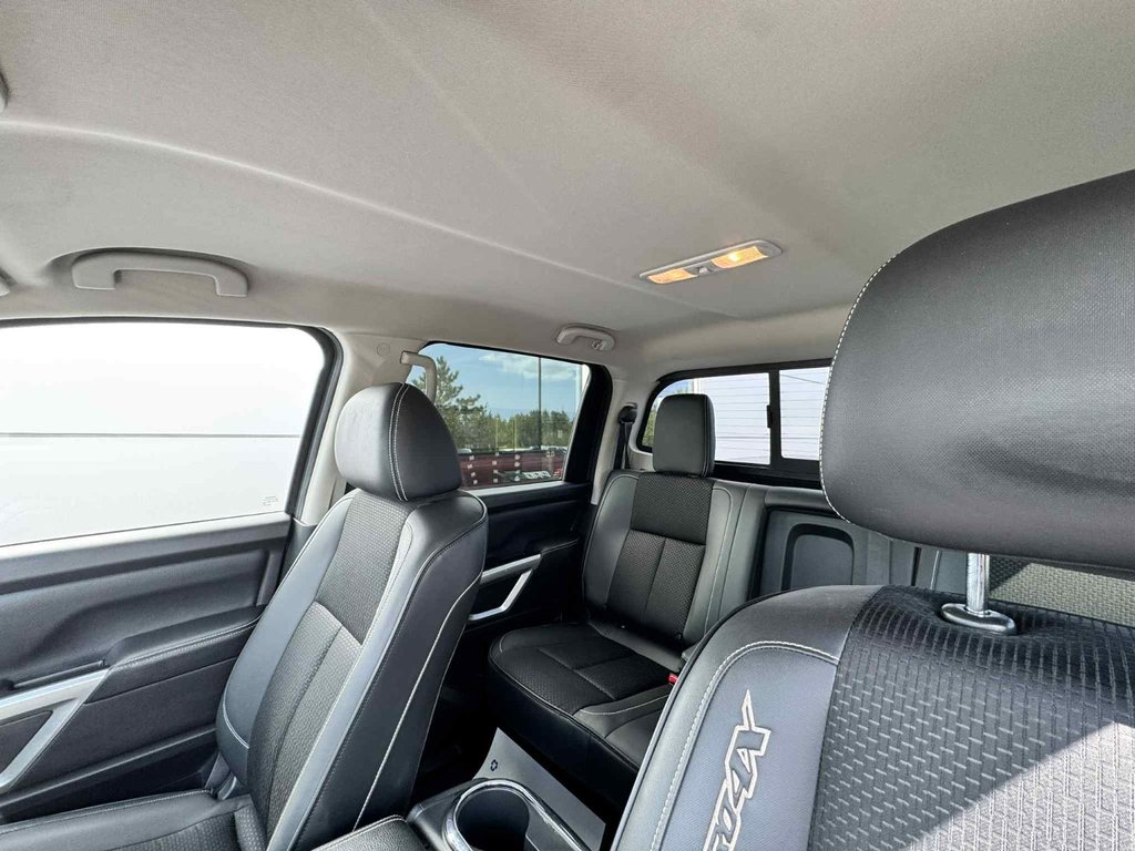 2017 Nissan Titan PRO-4X in Tracadie-Sheila, New Brunswick - 8 - w1024h768px