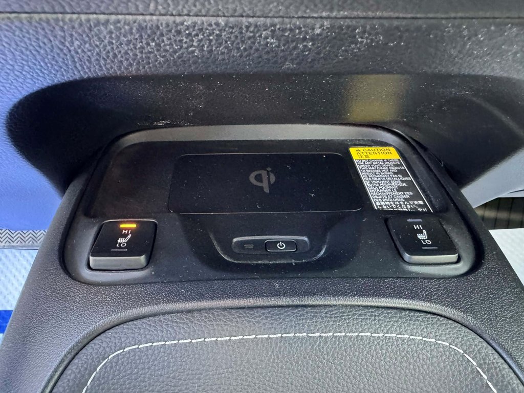 2020 Toyota Corolla Hatchback SE in Tracadie-Sheila, New Brunswick - 10 - w1024h768px