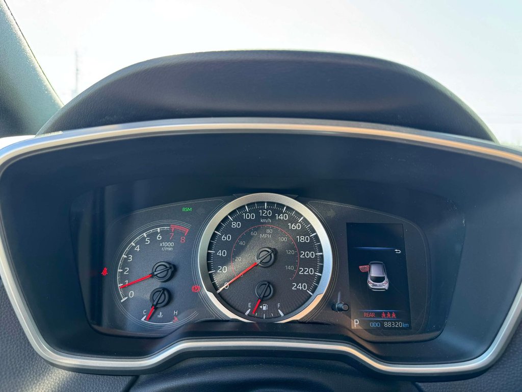 2020 Toyota Corolla Hatchback SE in Tracadie-Sheila, New Brunswick - 14 - w1024h768px