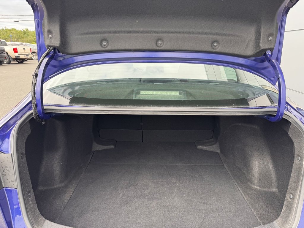 2022 Toyota Corolla SE in Tracadie-Sheila, New Brunswick - 9 - w1024h768px