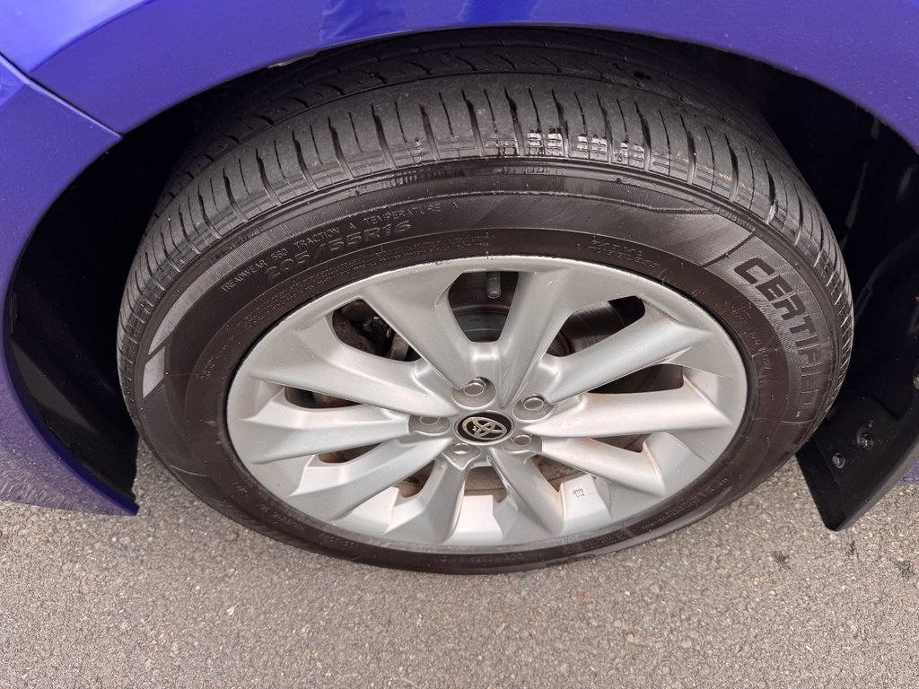 2022 Toyota Corolla SE in Tracadie-Sheila, New Brunswick - 4 - w1024h768px