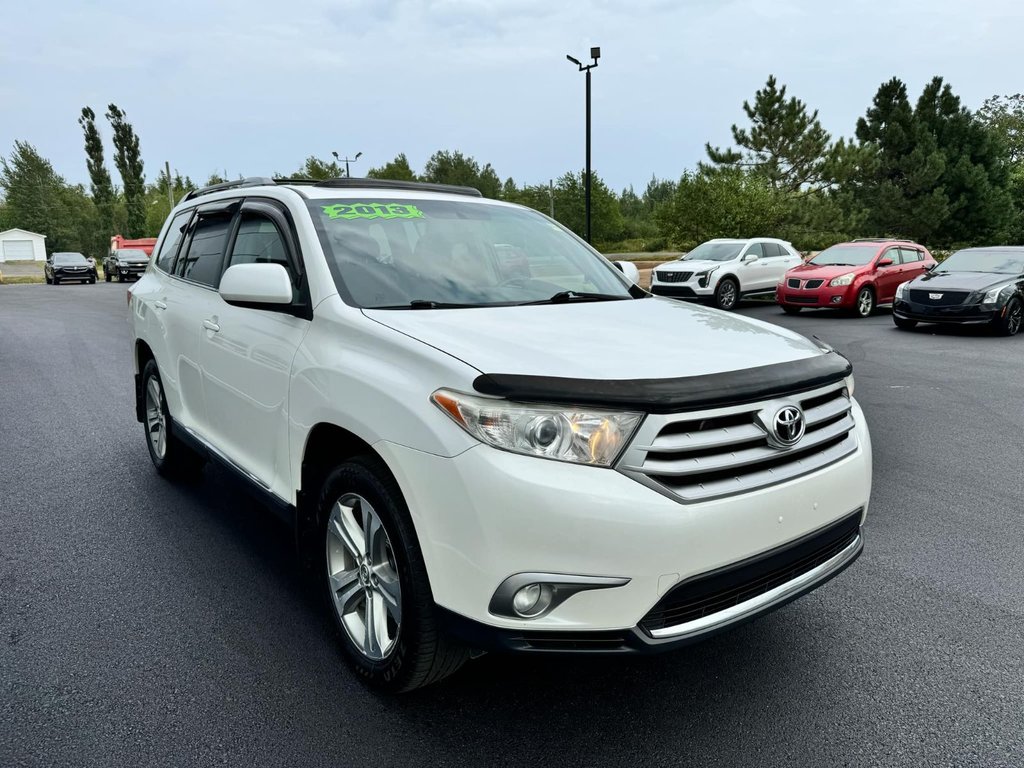 2013 Toyota Highlander Limited in Tracadie-Sheila, New Brunswick - 3 - w1024h768px