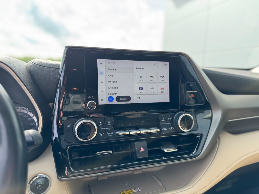 Toyota Highlander Hybrid XLE 2023 à Tracadie-Sheila, Nouveau-Brunswick - 15 - w1024h768px