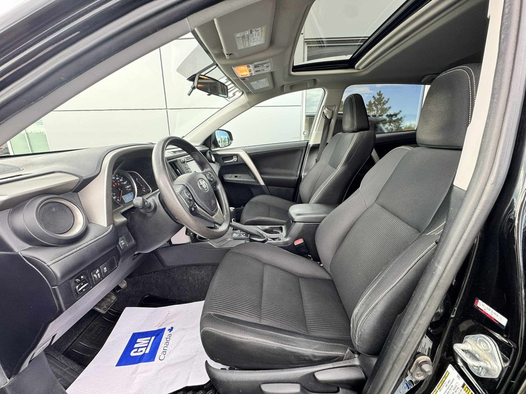2015 Toyota RAV4 XLE in Tracadie-Sheila, New Brunswick - 9 - w1024h768px