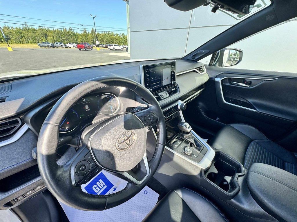 2020 Toyota RAV4 Hybrid XLE in Tracadie-Sheila, New Brunswick - 8 - w1024h768px