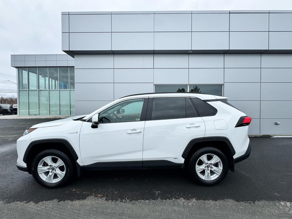 Toyota RAV4  2021 à Tracadie-Sheila, Nouveau-Brunswick - 2 - w1024h768px