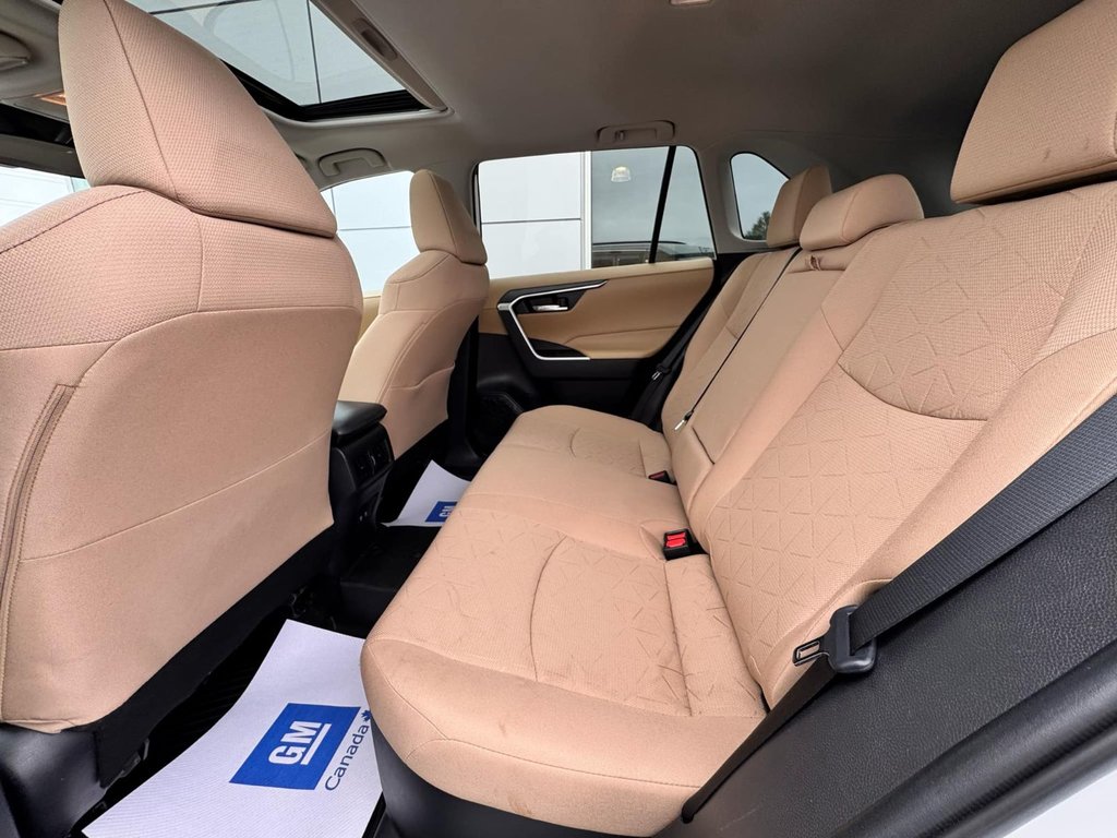Toyota RAV4  2021 à Tracadie-Sheila, Nouveau-Brunswick - 8 - w1024h768px