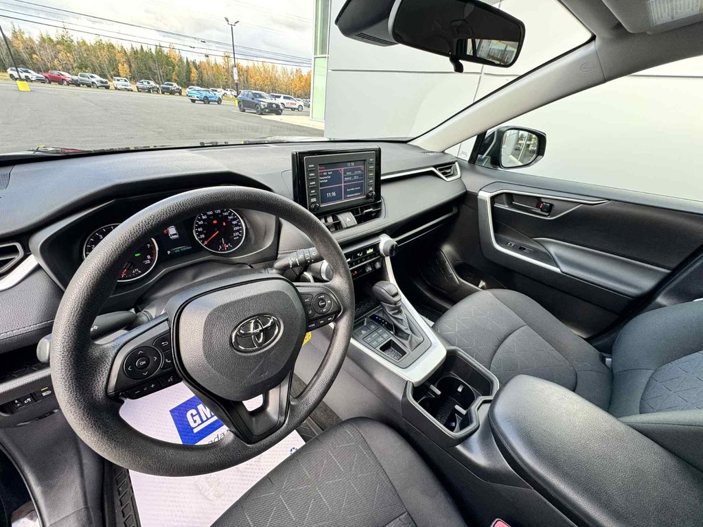 2022 Toyota RAV4 LE in Tracadie-Sheila, New Brunswick - 6 - w1024h768px