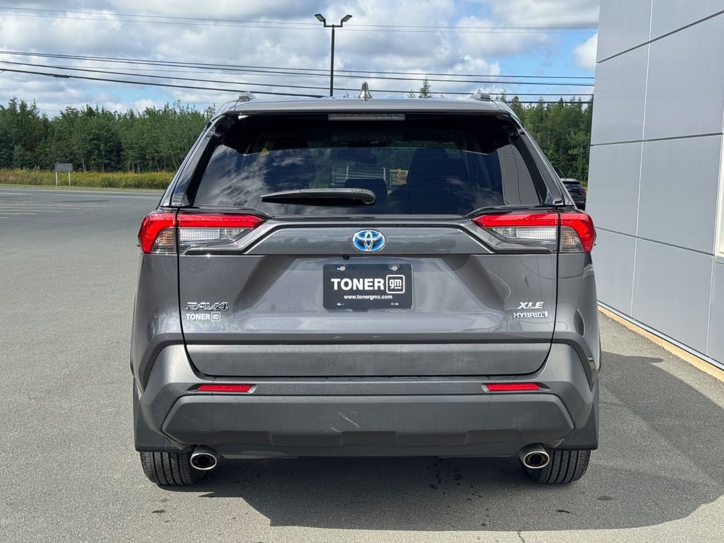 Toyota RAV4 Hybrid XLE 2023 à Tracadie-Sheila, Nouveau-Brunswick - 6 - w1024h768px