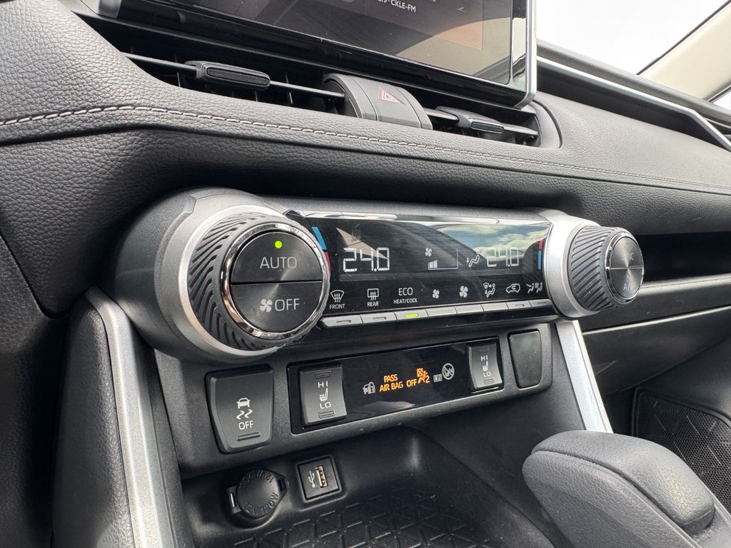 Toyota RAV4 Hybrid XLE 2023 à Tracadie-Sheila, Nouveau-Brunswick - 17 - w1024h768px