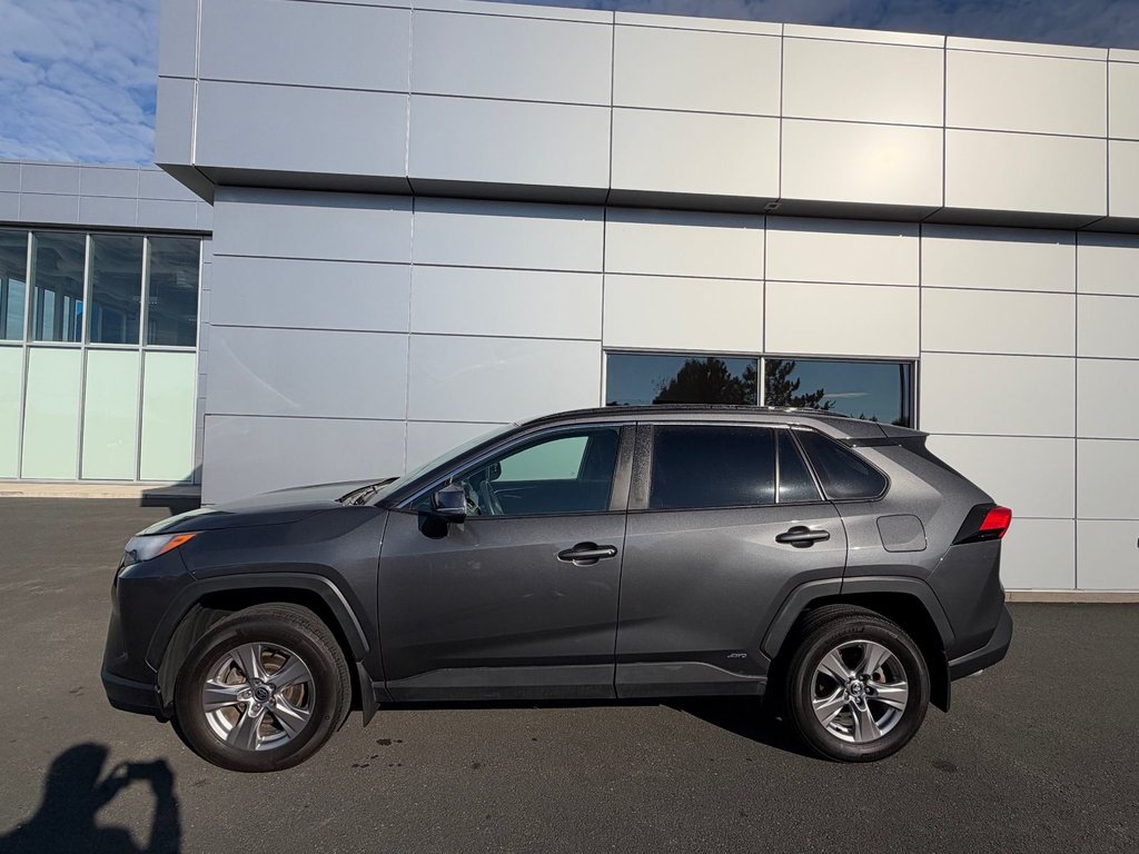 2023 Toyota RAV4 Hybrid XLE in Tracadie-Sheila, New Brunswick - 4 - w1024h768px