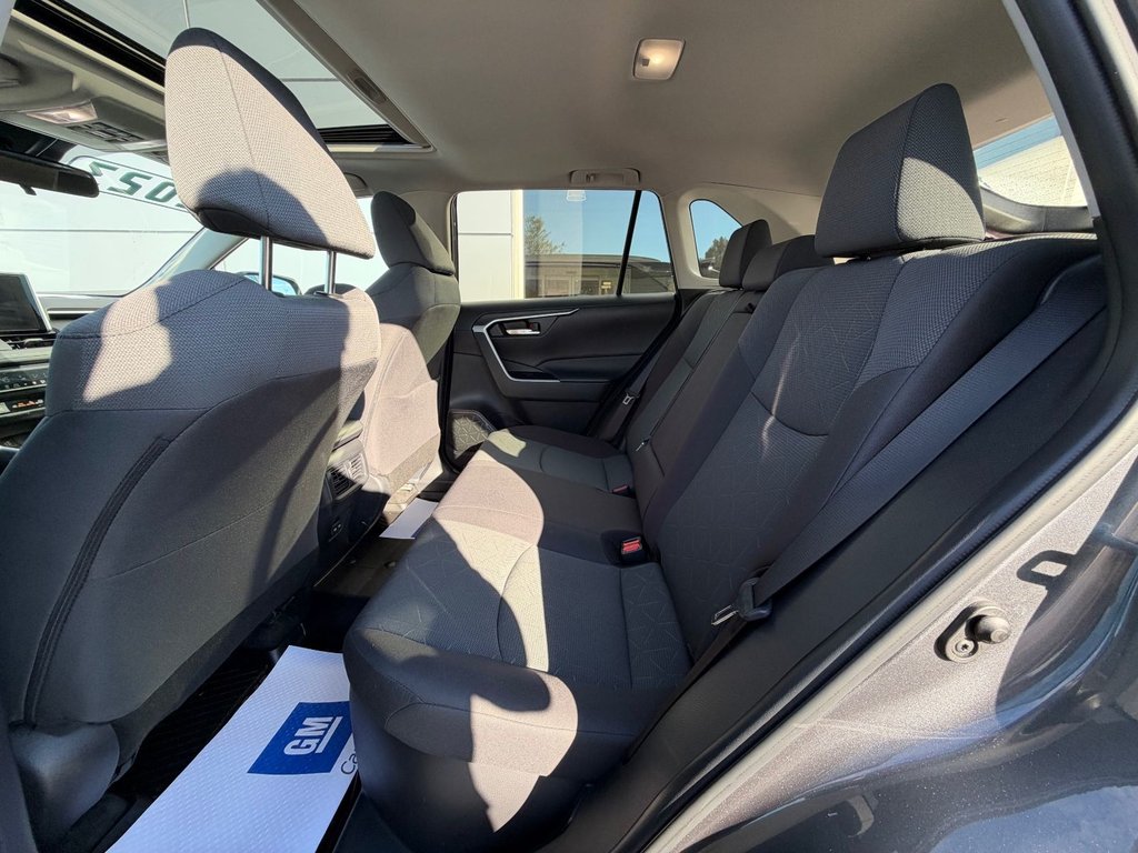 2023 Toyota RAV4 Hybrid XLE in Tracadie-Sheila, New Brunswick - 10 - w1024h768px