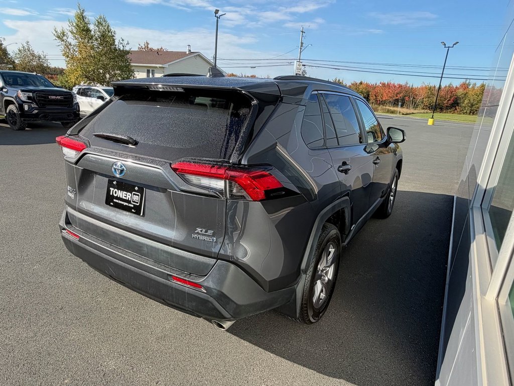 2023 Toyota RAV4 Hybrid XLE in Tracadie-Sheila, New Brunswick - 8 - w1024h768px