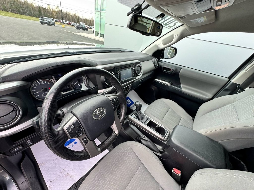 2016 Toyota Tacoma SR5 in Tracadie-Sheila, New Brunswick - 7 - w1024h768px