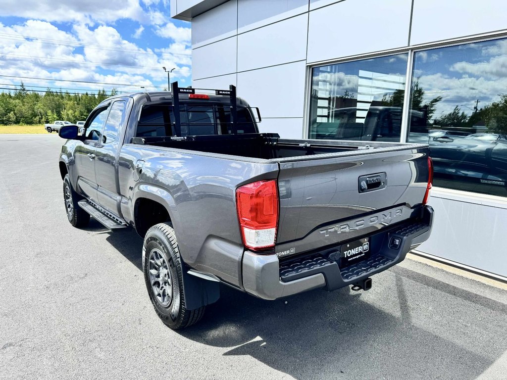 2016 Toyota Tacoma SR+ in Tracadie-Sheila, New Brunswick - 2 - w1024h768px