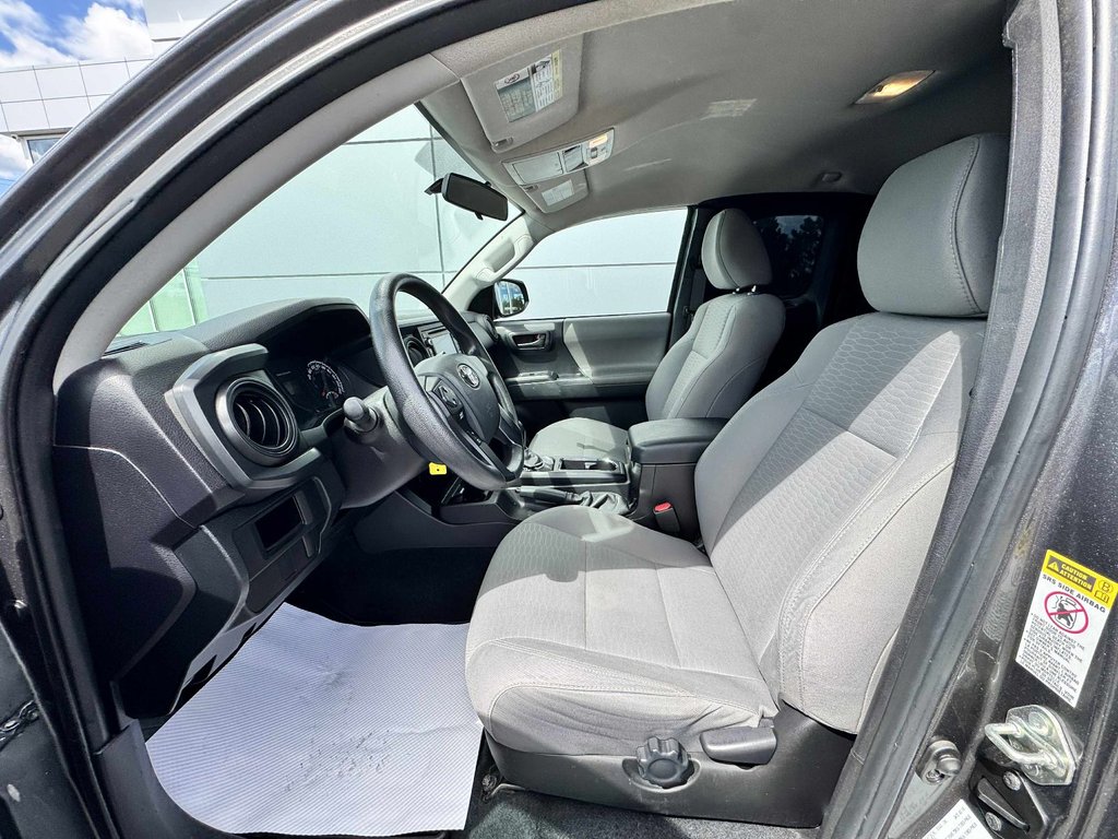 2016 Toyota Tacoma SR+ in Tracadie-Sheila, New Brunswick - 9 - w1024h768px