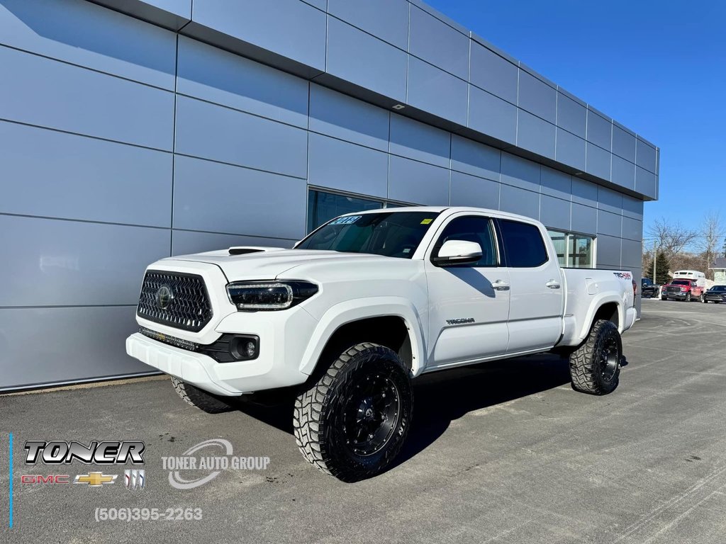 Toyota Tacoma SR5 2018 à Tracadie-Sheila, Nouveau-Brunswick - 1 - w1024h768px