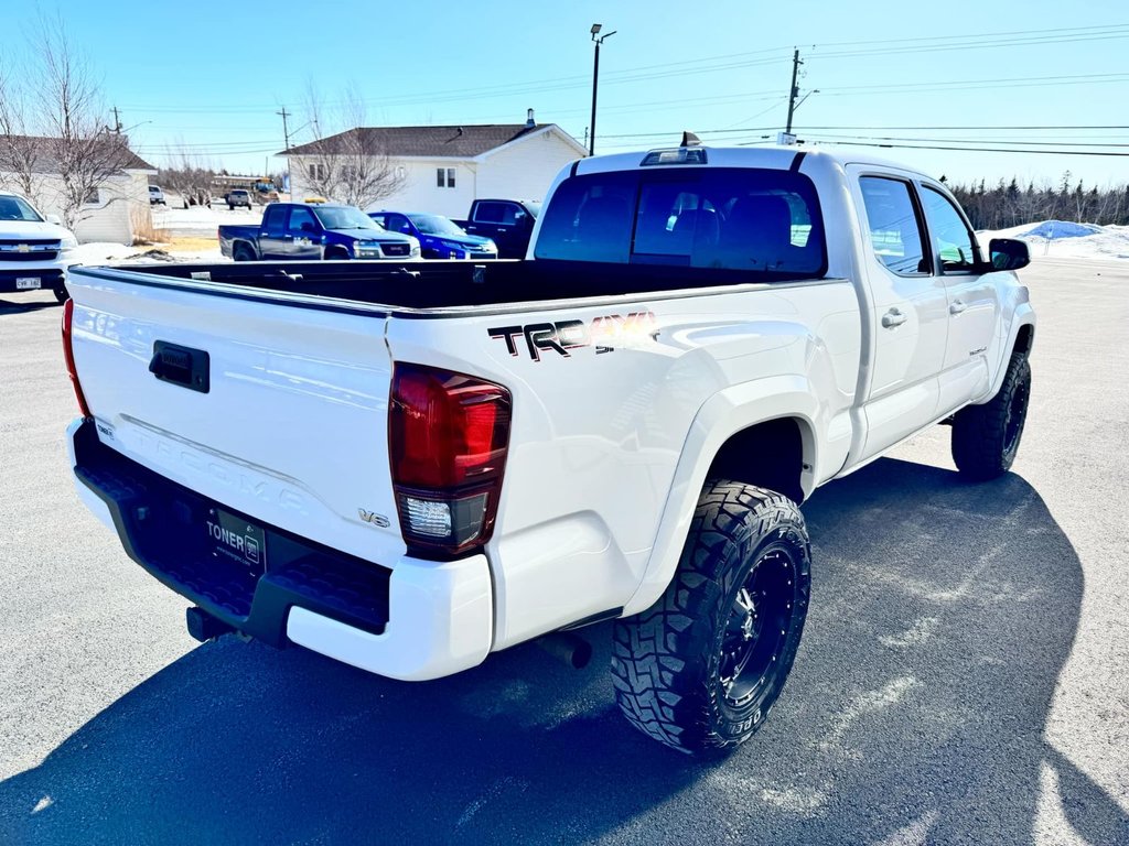 Toyota Tacoma SR5 2018 à Tracadie-Sheila, Nouveau-Brunswick - 5 - w1024h768px