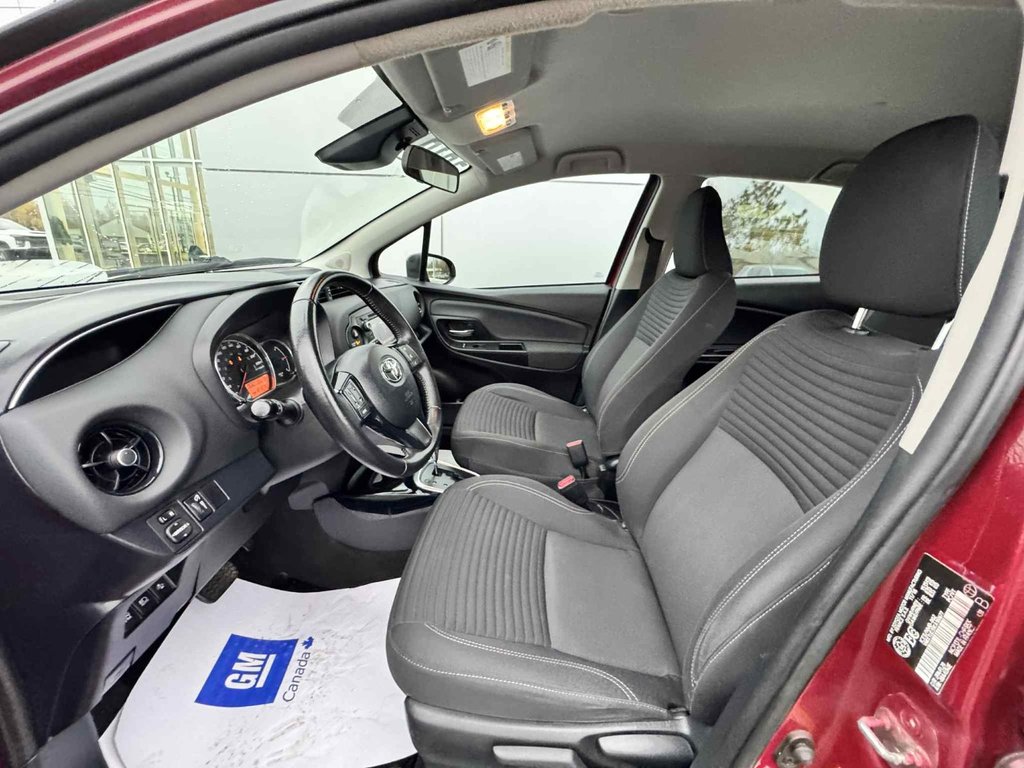 2019 Toyota Yaris Hatchback SE in Tracadie-Sheila, New Brunswick - 8 - w1024h768px