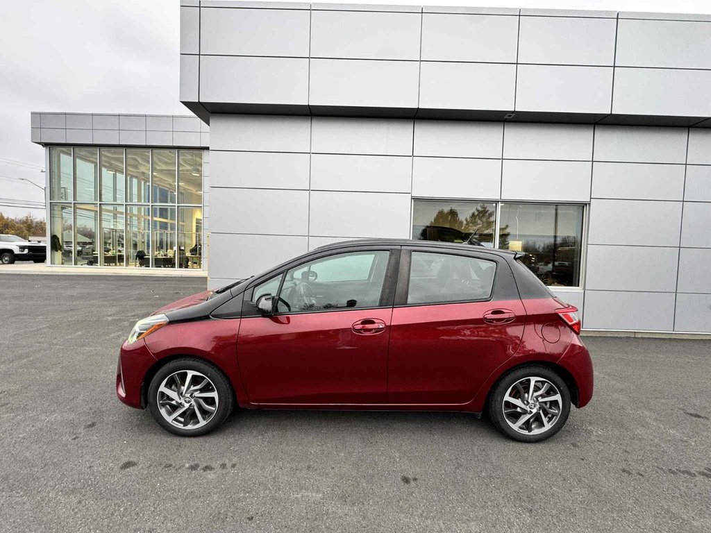 2019 Toyota Yaris Hatchback SE in Tracadie-Sheila, New Brunswick - 2 - w1024h768px