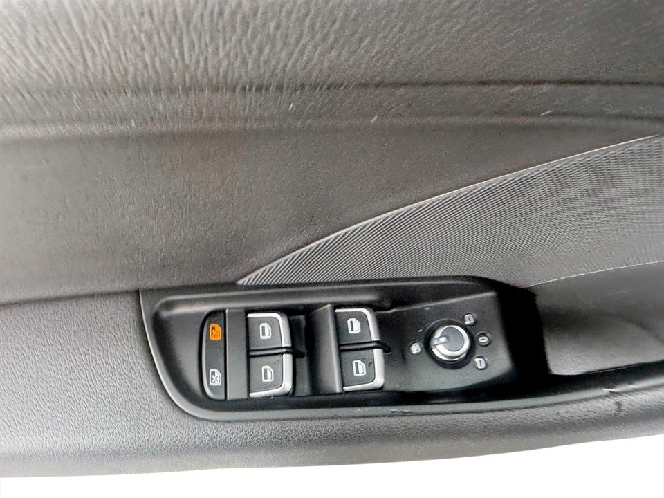 2015 Audi A3 2.0T Progressiv, keyless entry, Cruise control, BT in COLDBROOK, Nova Scotia - 8 - w1024h768px