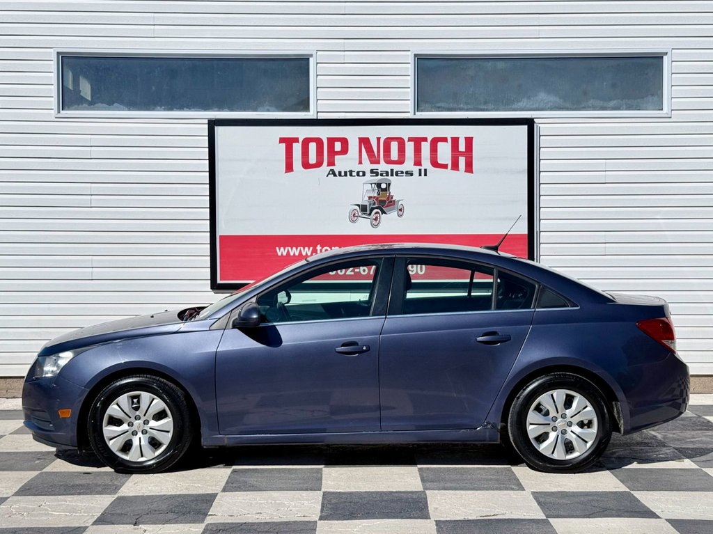 2013 Chevrolet CRUZE LT Turbo | FM/CD/MP3/BT Radio, Rear Camera in COLDBROOK, Nova Scotia - 25 - w1024h768px