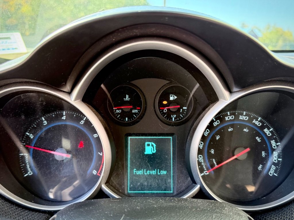 2013 Chevrolet CRUZE LT Turbo | FM/CD/MP3/BT Radio, Rear Camera in COLDBROOK, Nova Scotia - 12 - w1024h768px