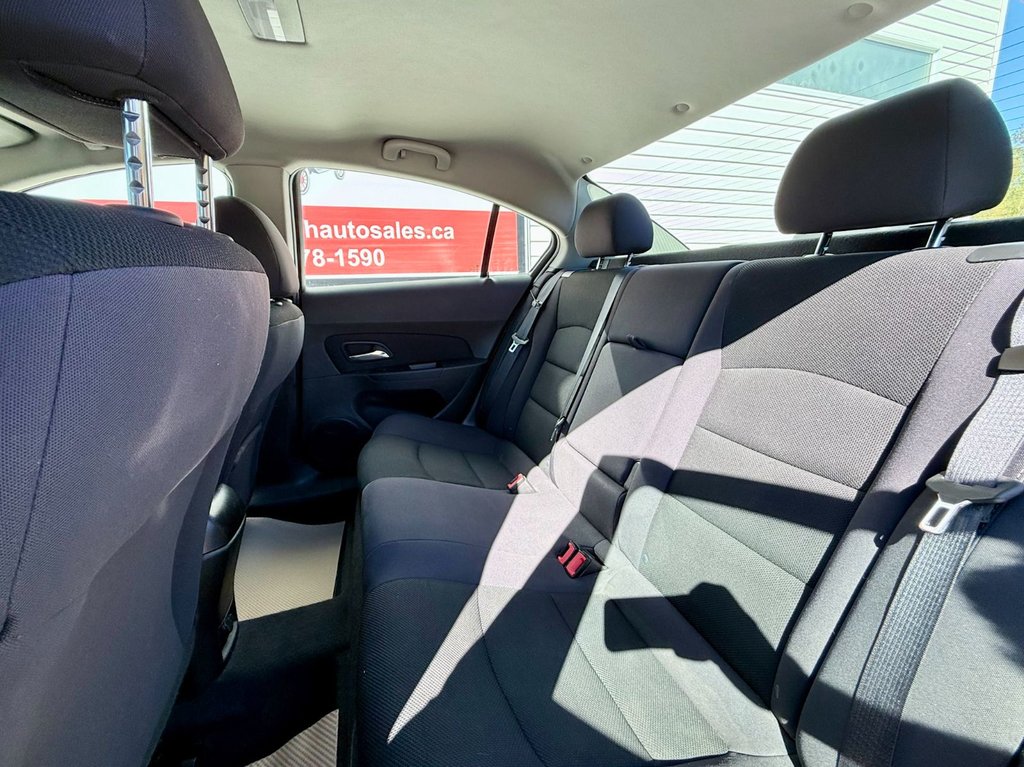 2013 Chevrolet CRUZE LT Turbo | FM/CD/MP3/BT Radio, Rear Camera in COLDBROOK, Nova Scotia - 19 - w1024h768px