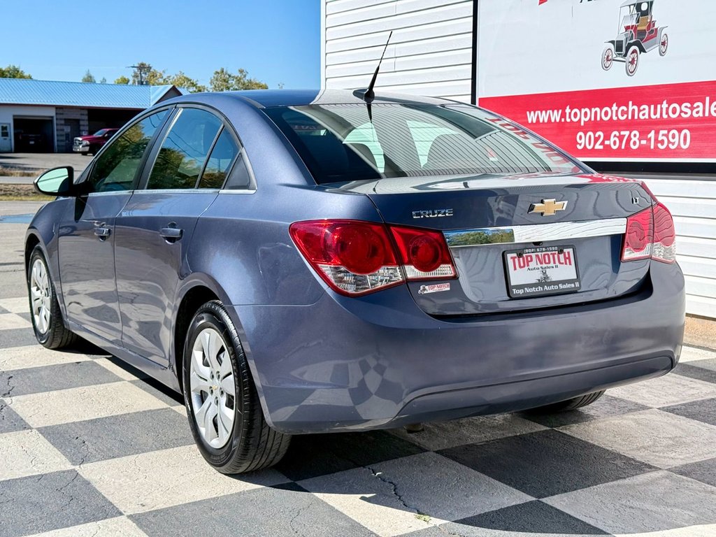 2013 Chevrolet CRUZE LT Turbo | FM/CD/MP3/BT Radio, Rear Camera in COLDBROOK, Nova Scotia - 6 - w1024h768px