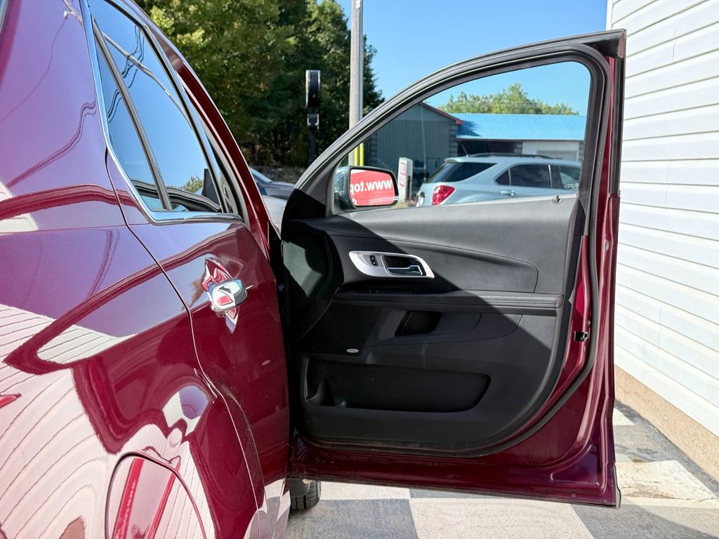 2017 Chevrolet EQUINOX Premier | Rear Camera, Pioneer Audio, Sunroof in COLDBROOK, Nova Scotia - 23 - w1024h768px