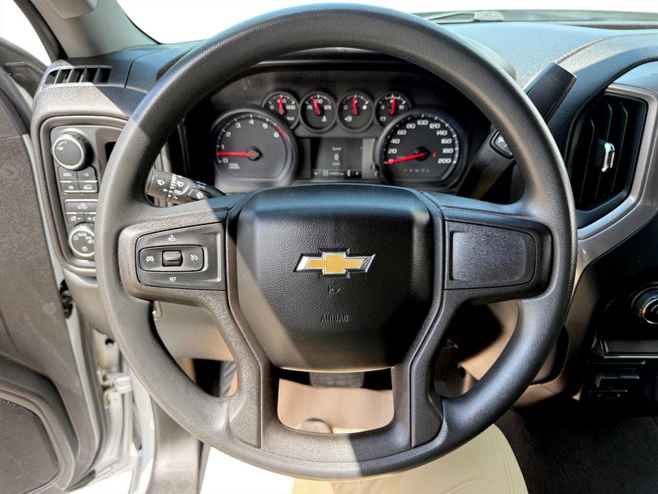 2020 Chevrolet SILVERADO K1500 Custom, keyless entry, backup camera, Bluetooth in COLDBROOK, Nova Scotia - 10 - w1024h768px