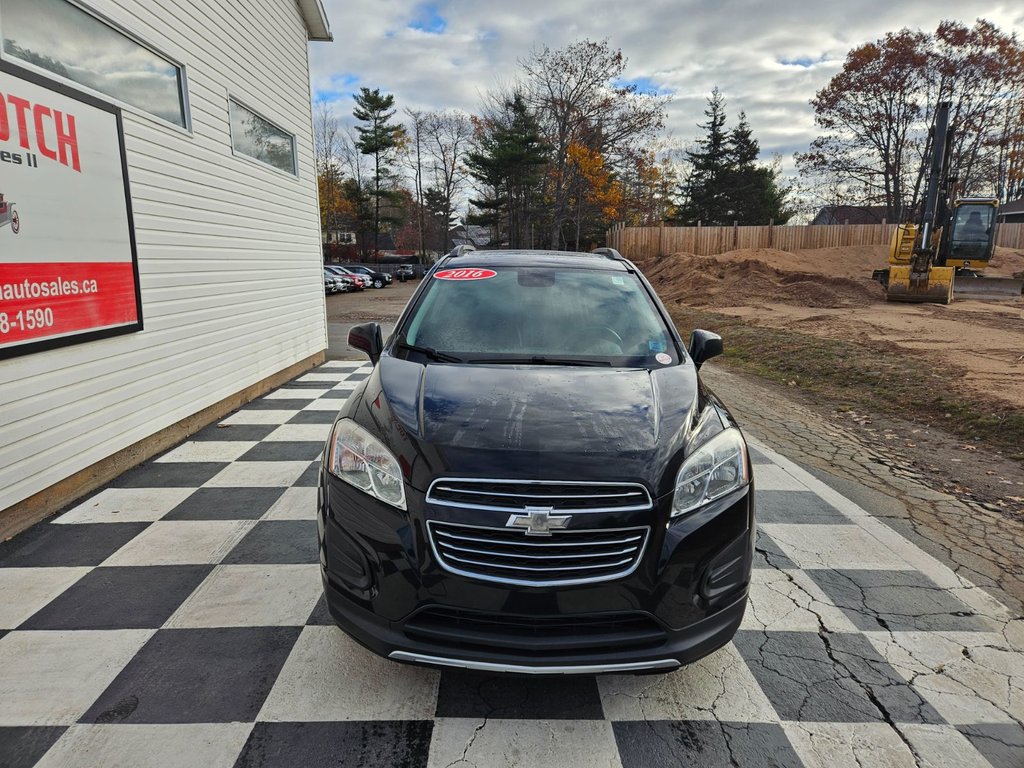 2016 Chevrolet TRAX LT, keyless entry, Backup cam, remote start in COLDBROOK, Nova Scotia - 2 - w1024h768px