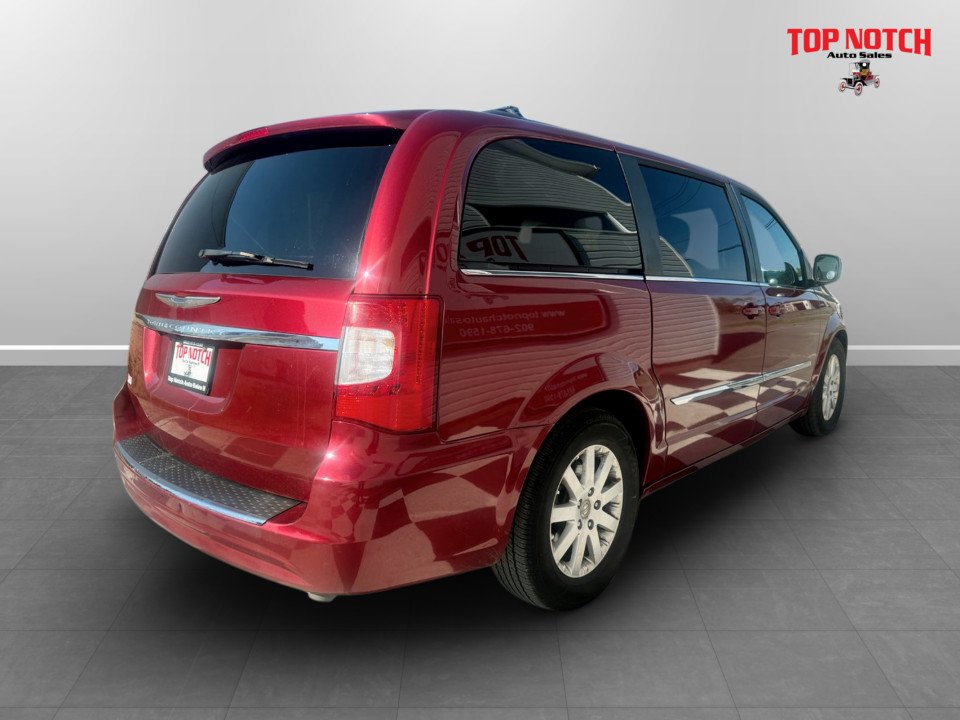 2011 Chrysler TOWN & COUNTRY Touring, keyless entry, Cruise control, Bluetooth in COLDBROOK, Nova Scotia - 4 - w1024h768px