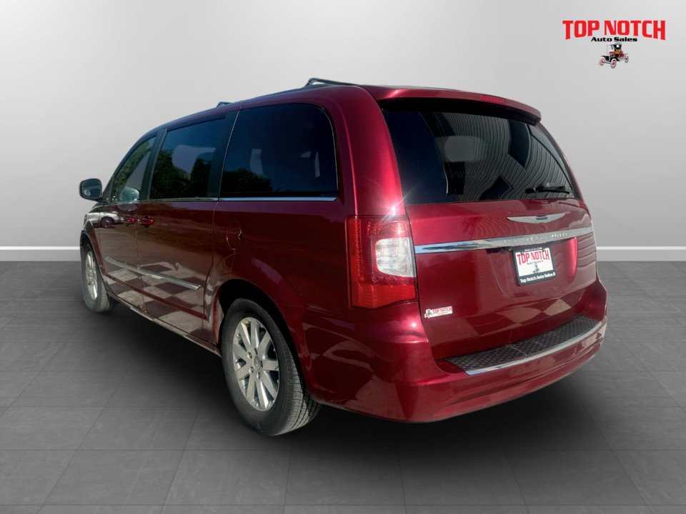 2011 Chrysler TOWN & COUNTRY Touring, keyless entry, Cruise control, Bluetooth in Kentville, Nova Scotia - 6 - w1024h768px