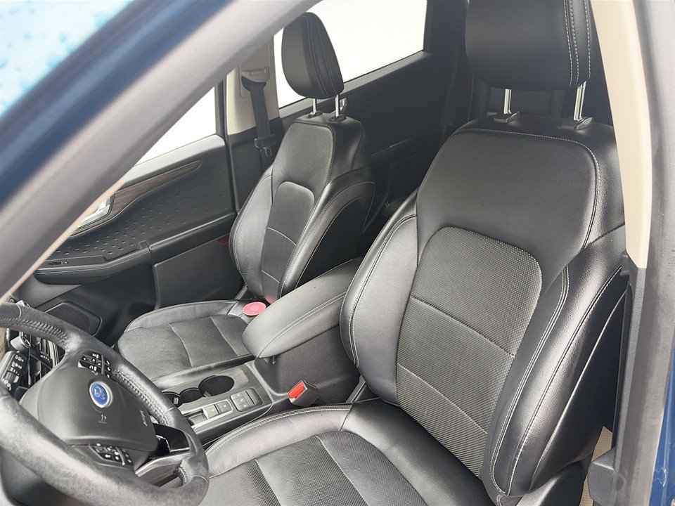 2020 Ford ESCAPE Titanium Hybrid, keyless entry, Remote Start, BT in COLDBROOK, Nova Scotia - 7 - w1024h768px