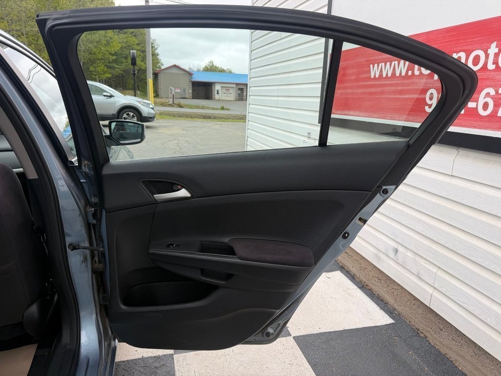2011 Honda ACCORD SE, keyless entry, backup camera, Bluetooth in COLDBROOK, Nova Scotia - 15 - w1024h768px