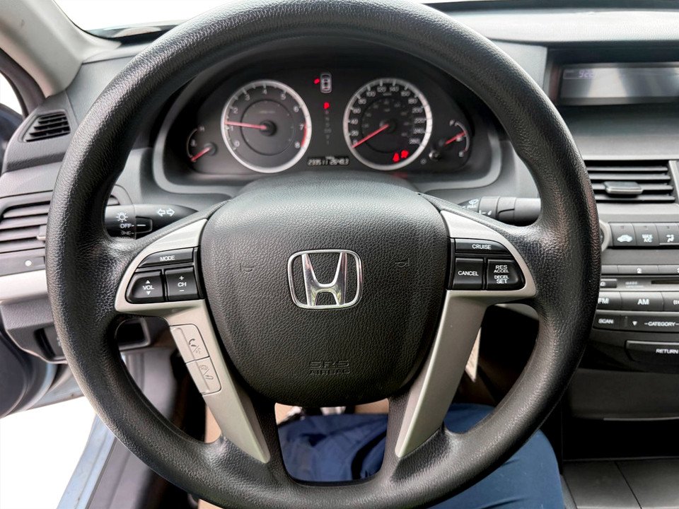 2011 Honda ACCORD SE, keyless entry, backup camera, Bluetooth in COLDBROOK, Nova Scotia - 10 - w1024h768px