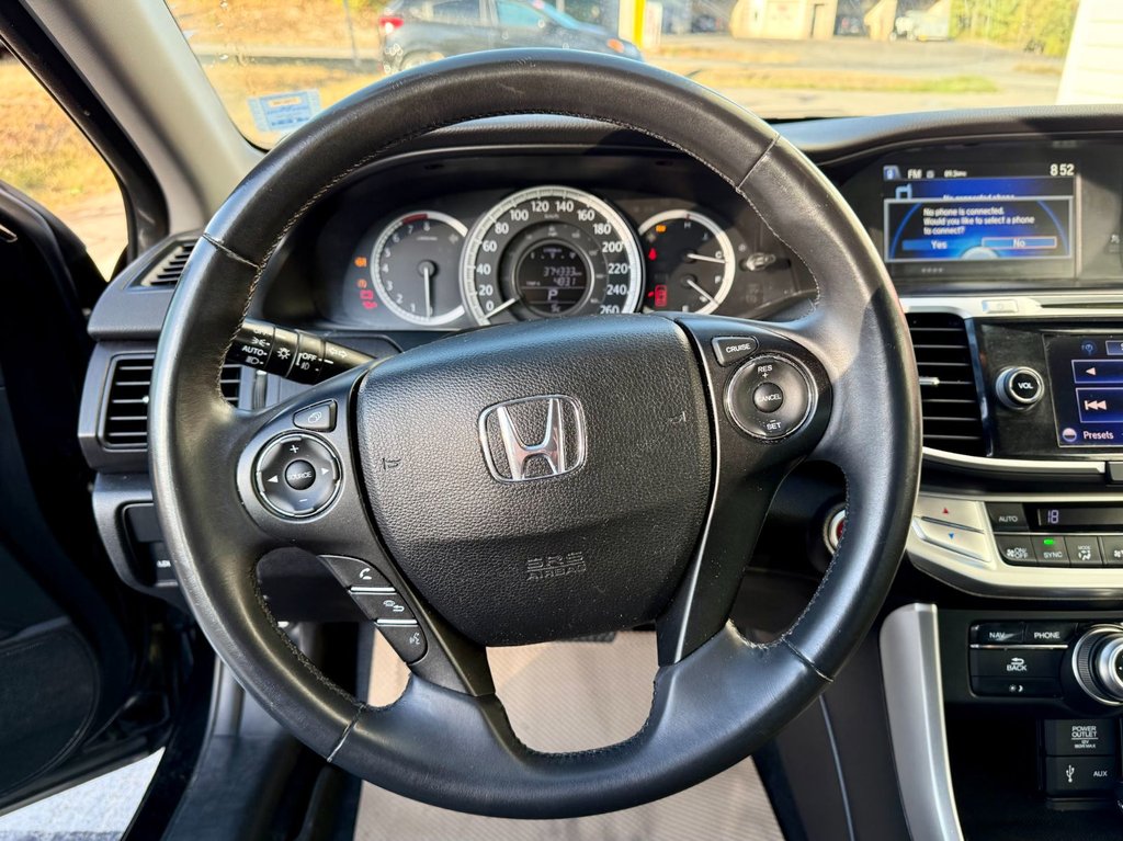 2014 Honda Accord V6 Touring | Rear Camera, Premium Audio, Bluetooth in COLDBROOK, Nova Scotia - 10 - w1024h768px