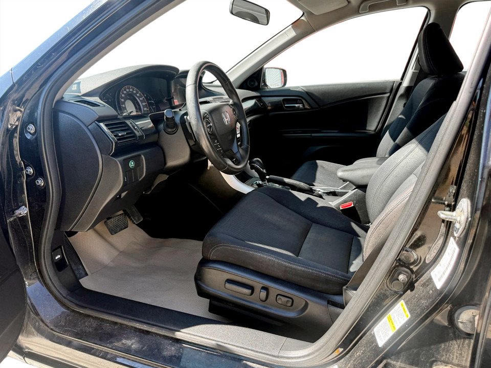 2014 Honda ACCORD Sport, keyless entry, Cruise control, Bluetooth in COLDBROOK, Nova Scotia - 9 - w1024h768px