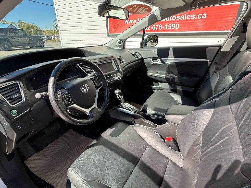 2013 Honda Civic Sedan Touring | CD/MP3 Player, Reverse Camera, A/C in COLDBROOK, Nova Scotia - 10 - w1024h768px