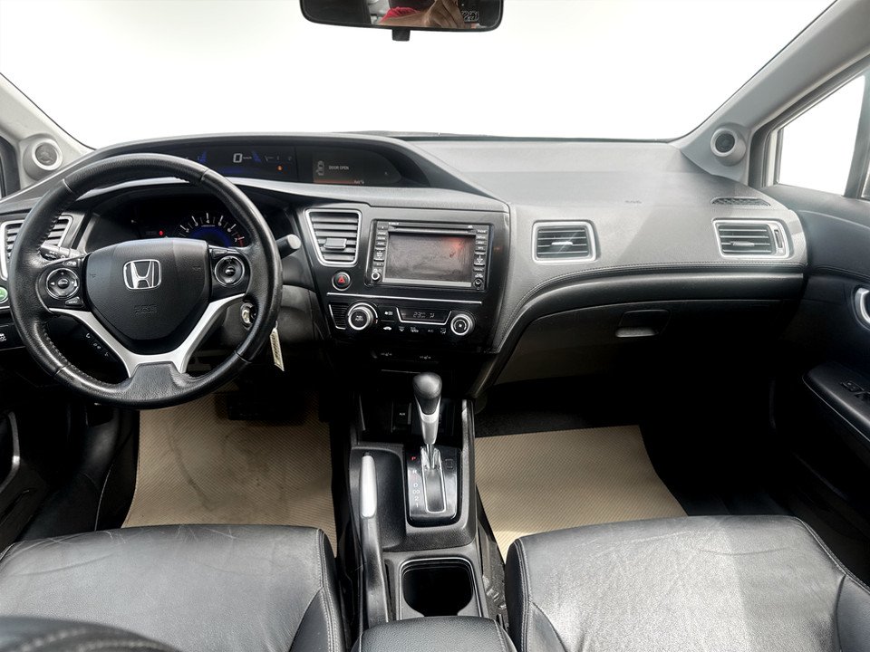 2013 Honda CIVIC Touring, Keyless entry, MP3, Cruise control in COLDBROOK, Nova Scotia - 10 - w1024h768px